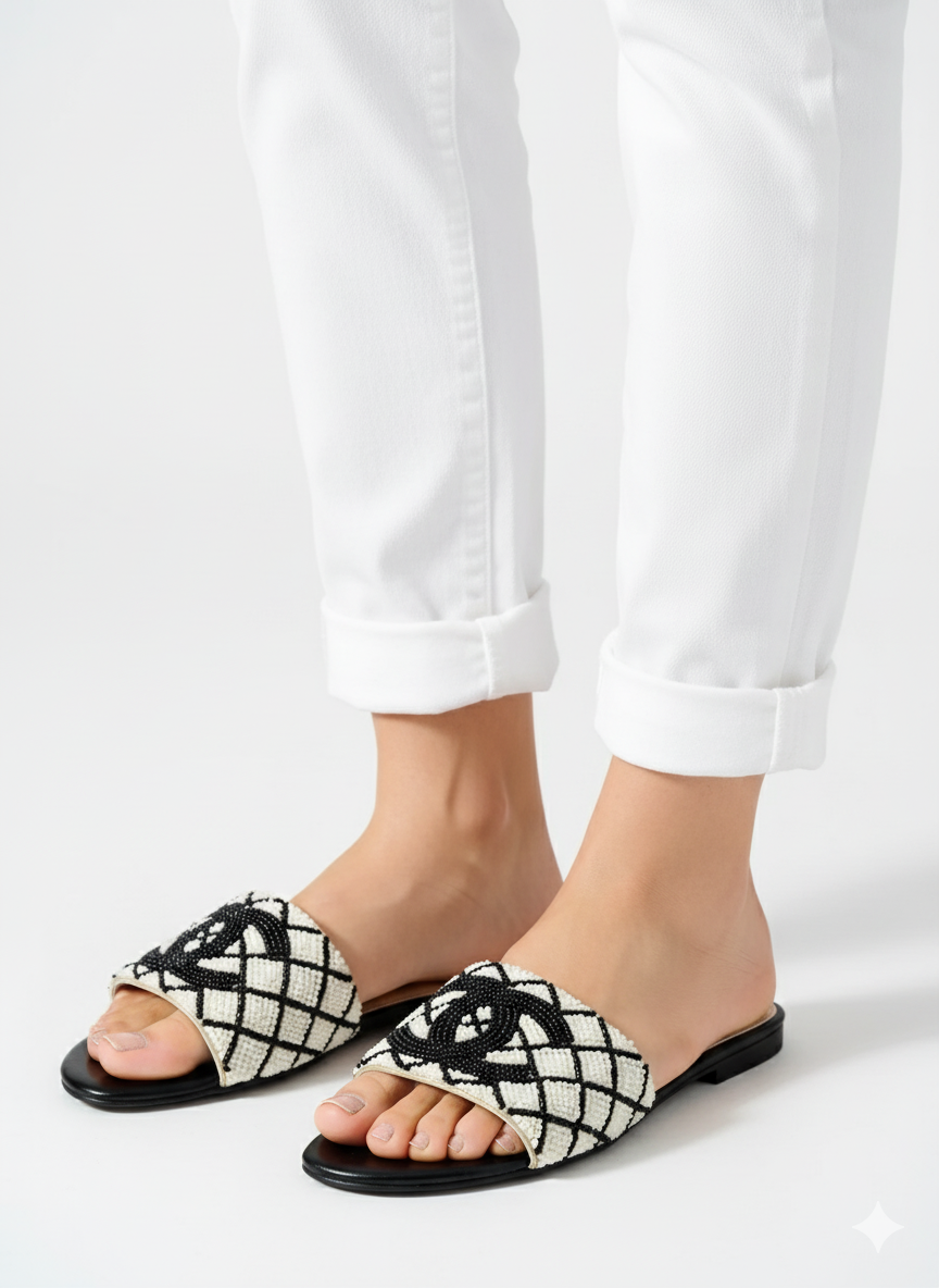 CHANEL OFFICIAL MODEL