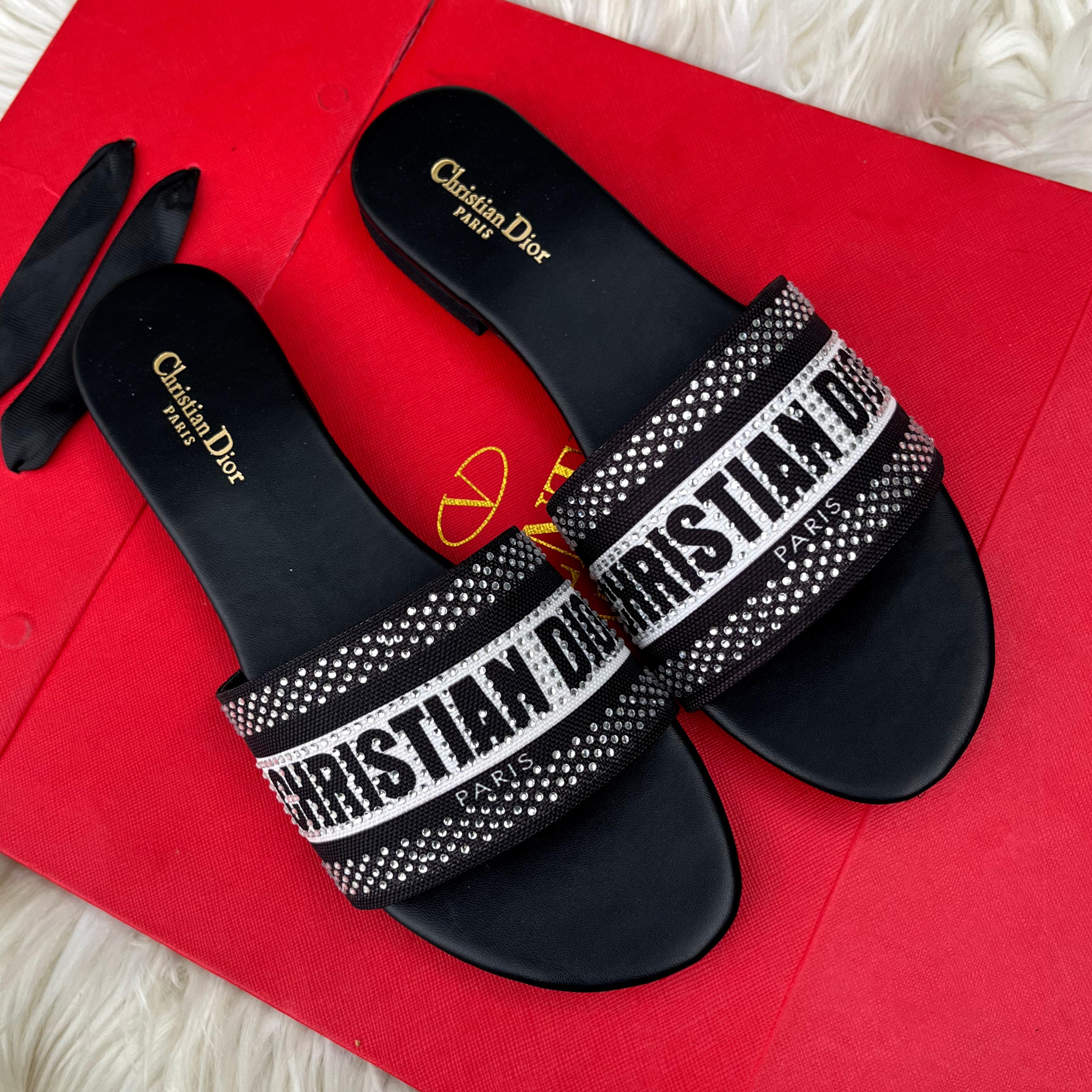 CHRISTIAN DIOR STONES FLAT