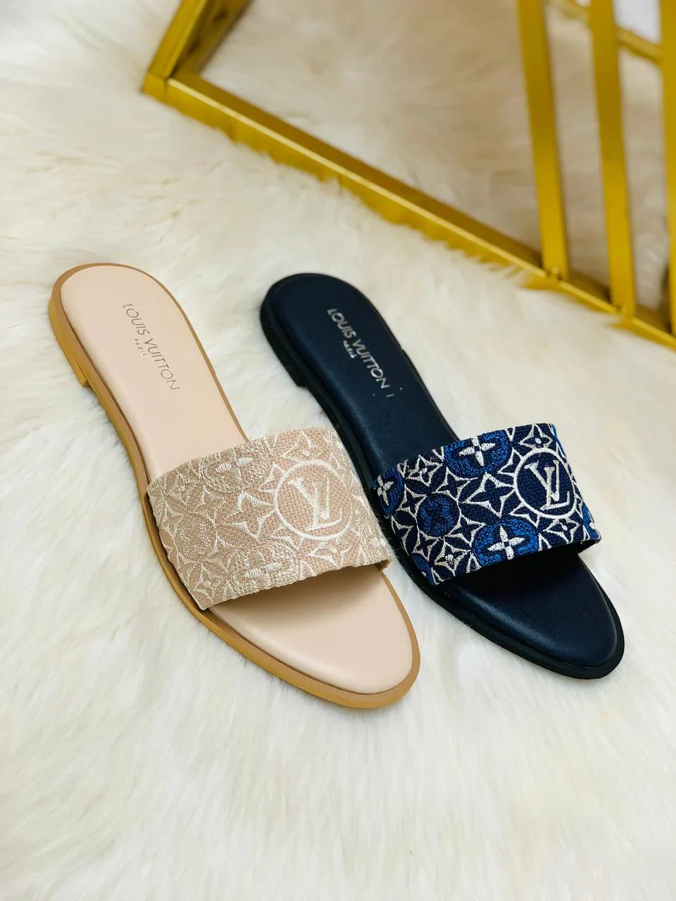 LV EMBROIDERY FLAT SLIPPERS