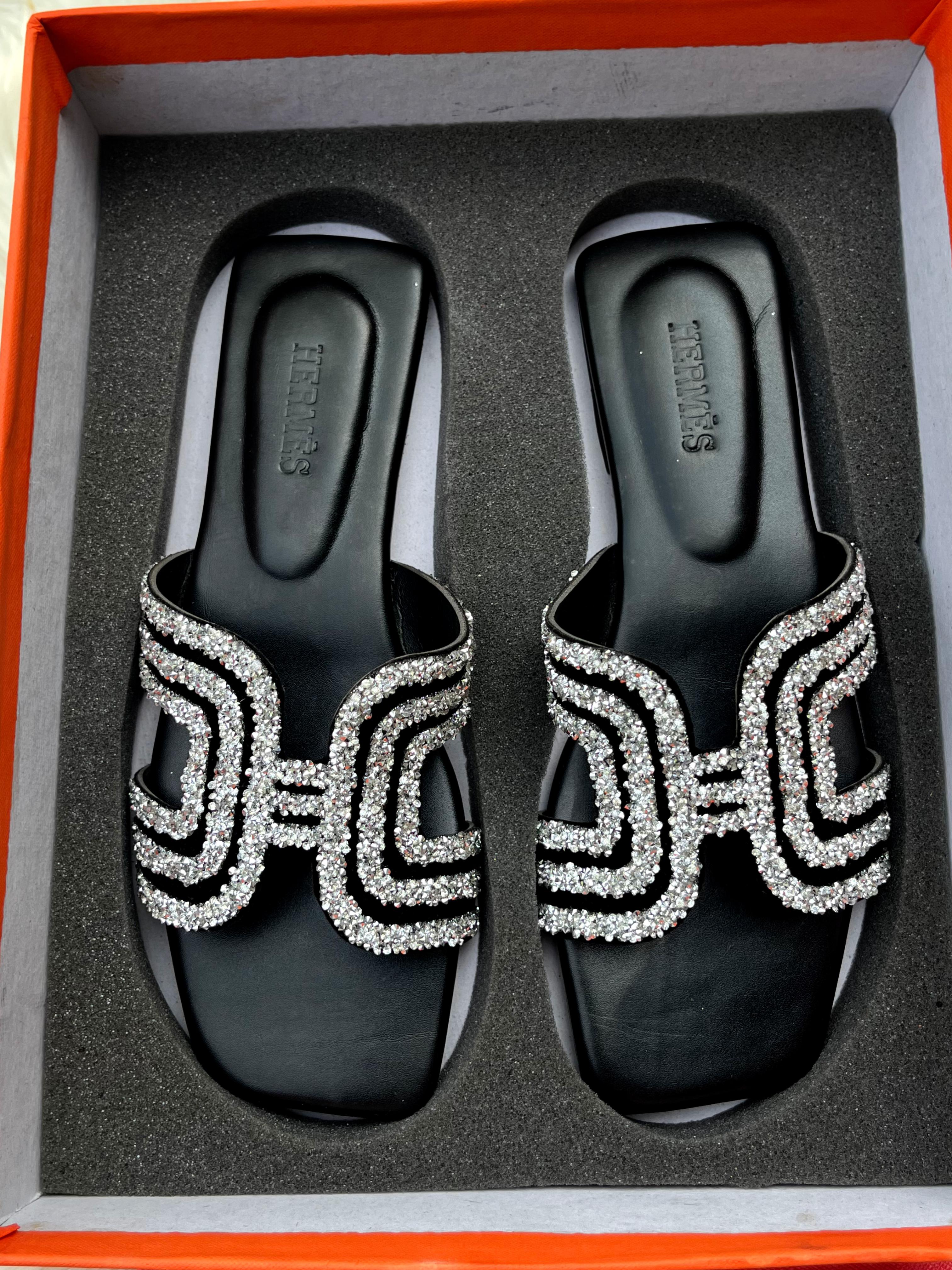 HERMES STONE SLIDES