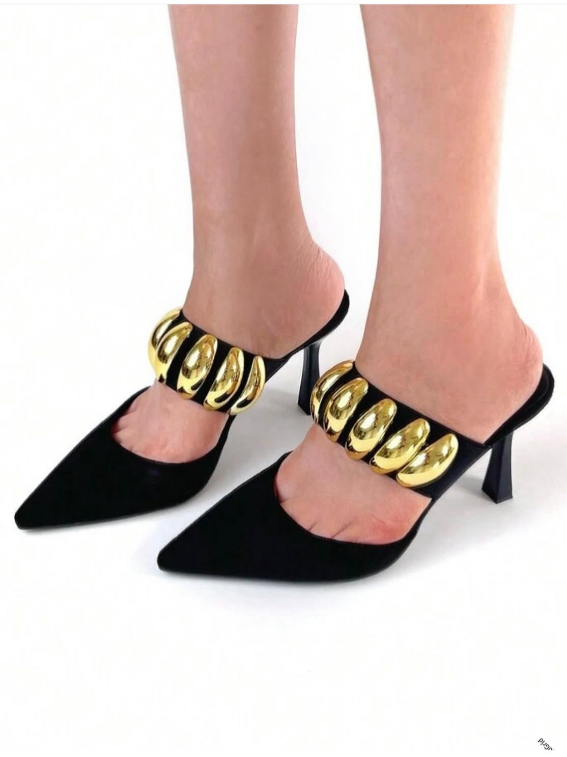 VALENTINO BEATS HEEL