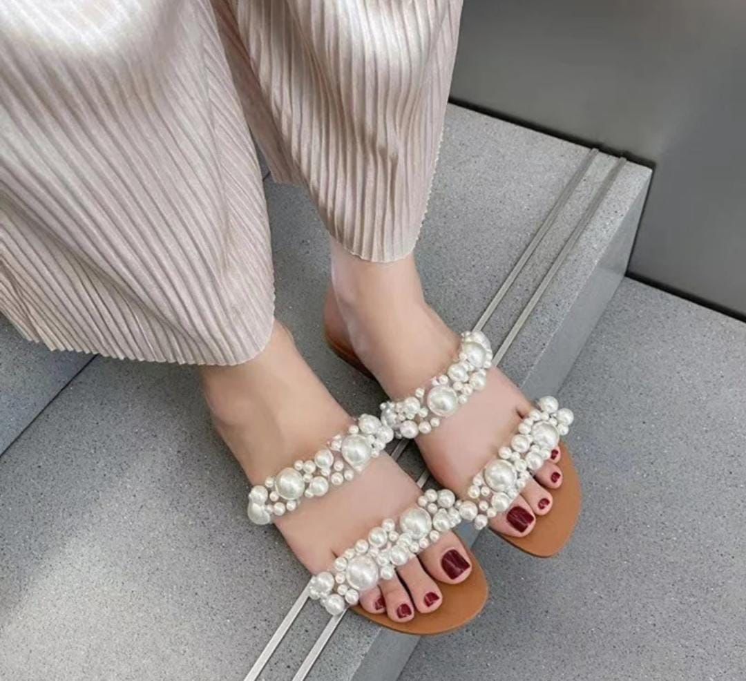 ZARA FLATS 02