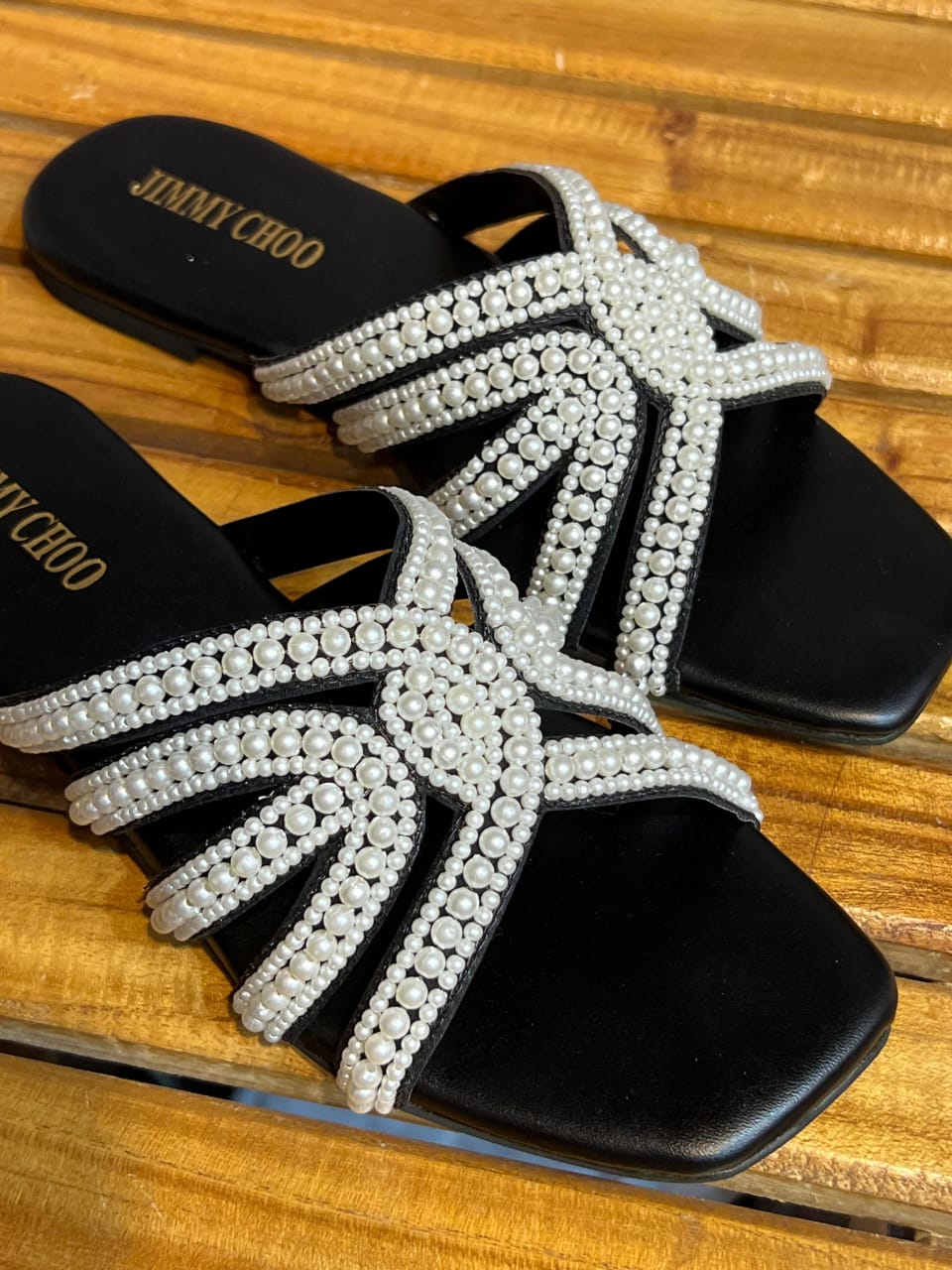 JIMMY CHOO PEARLS FLAT