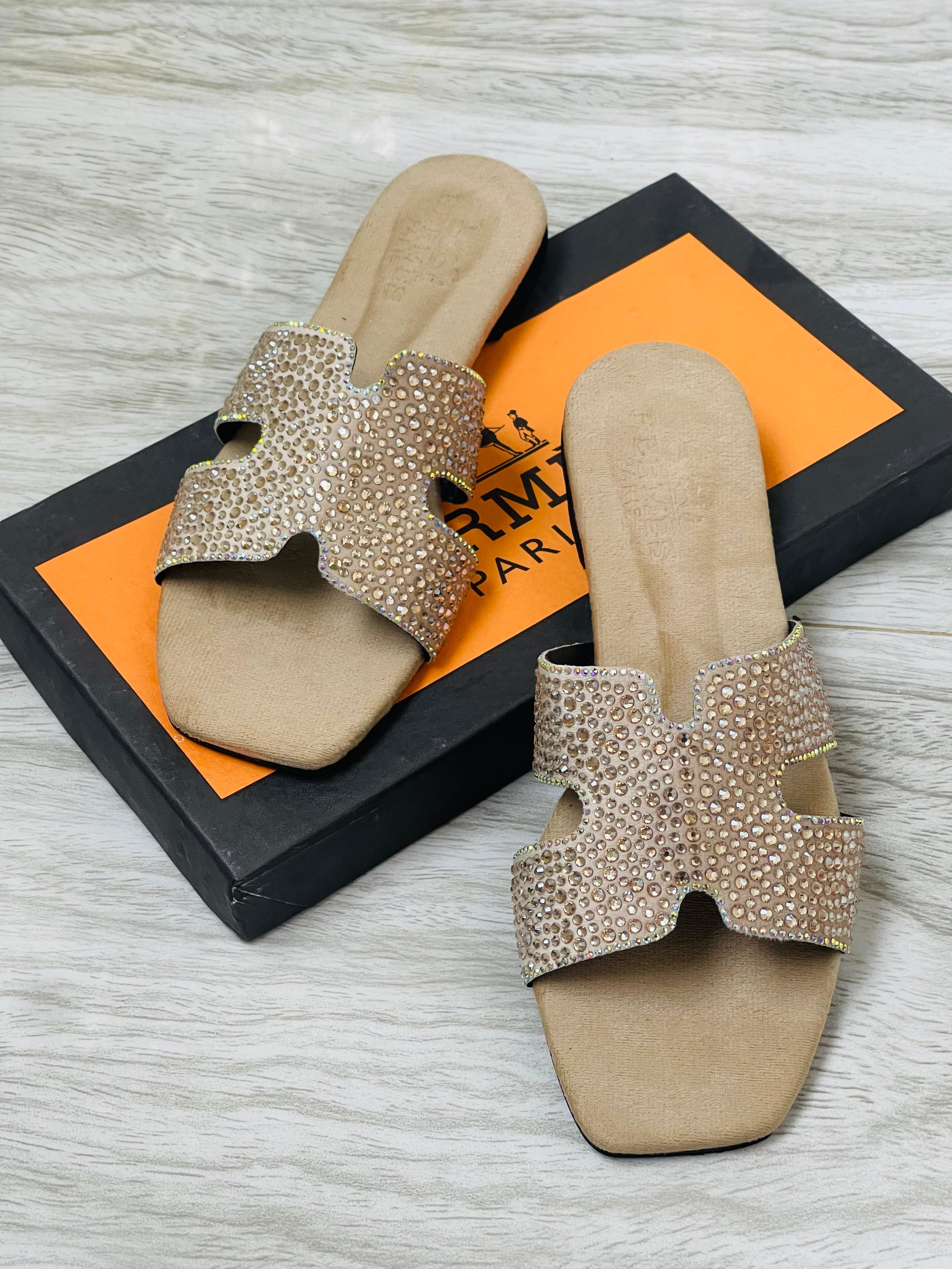 HERMES STONES FLAT