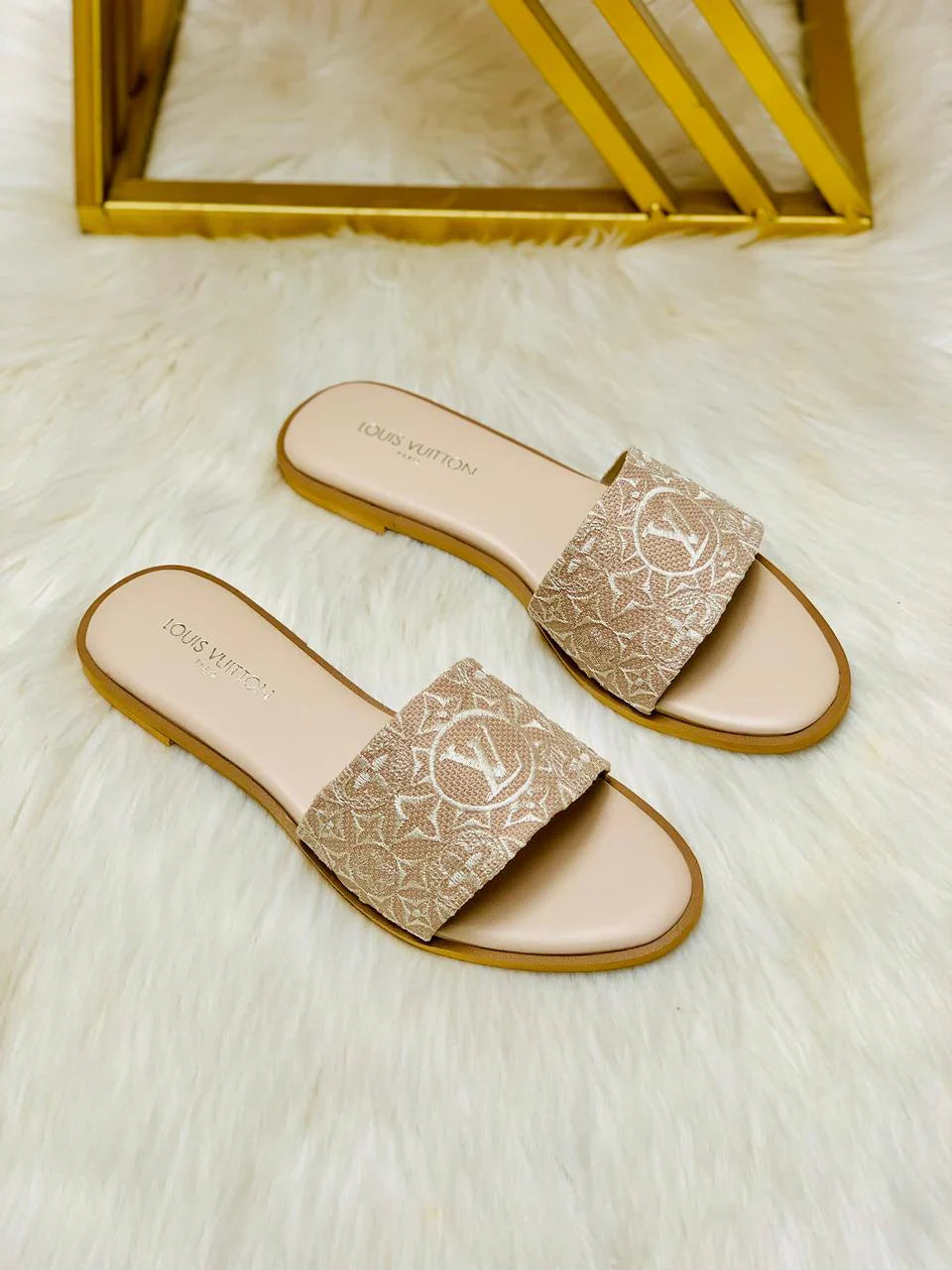 LV EMBROIDERY FLAT SLIPPERS