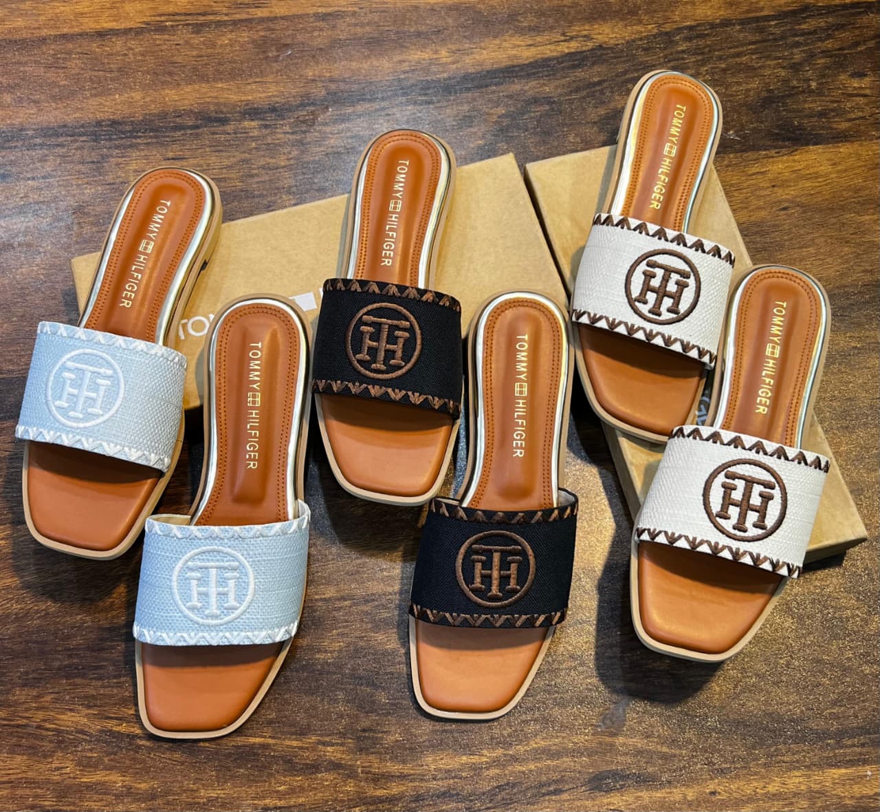 TOMMY HILFIGER SLIPPER