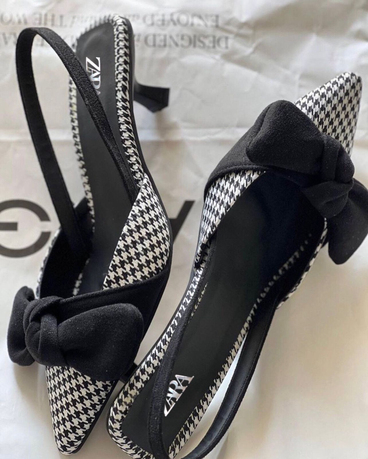 ZARA BOW HEEL