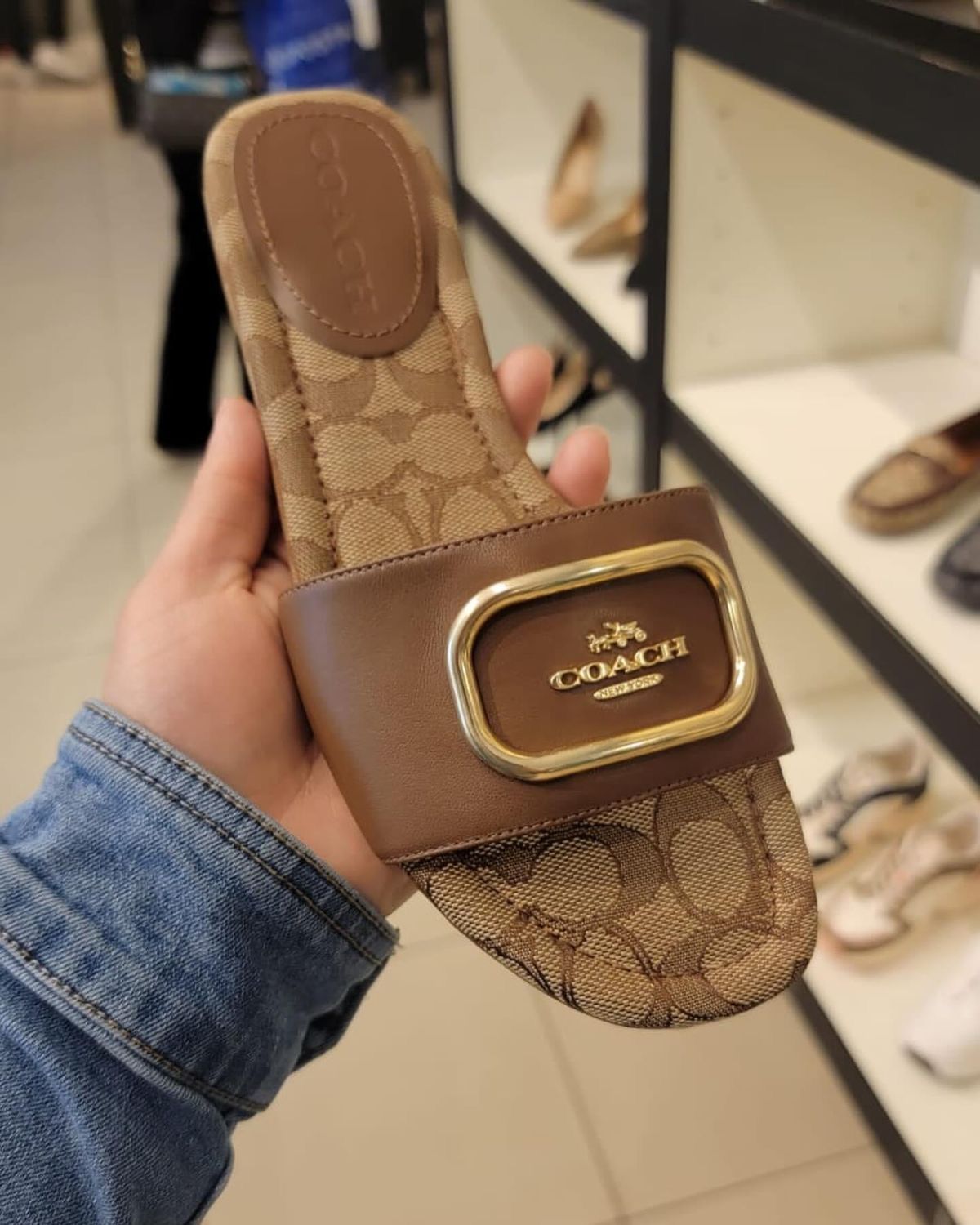 Fioure Luxury Logo Plaque Slide Sandals