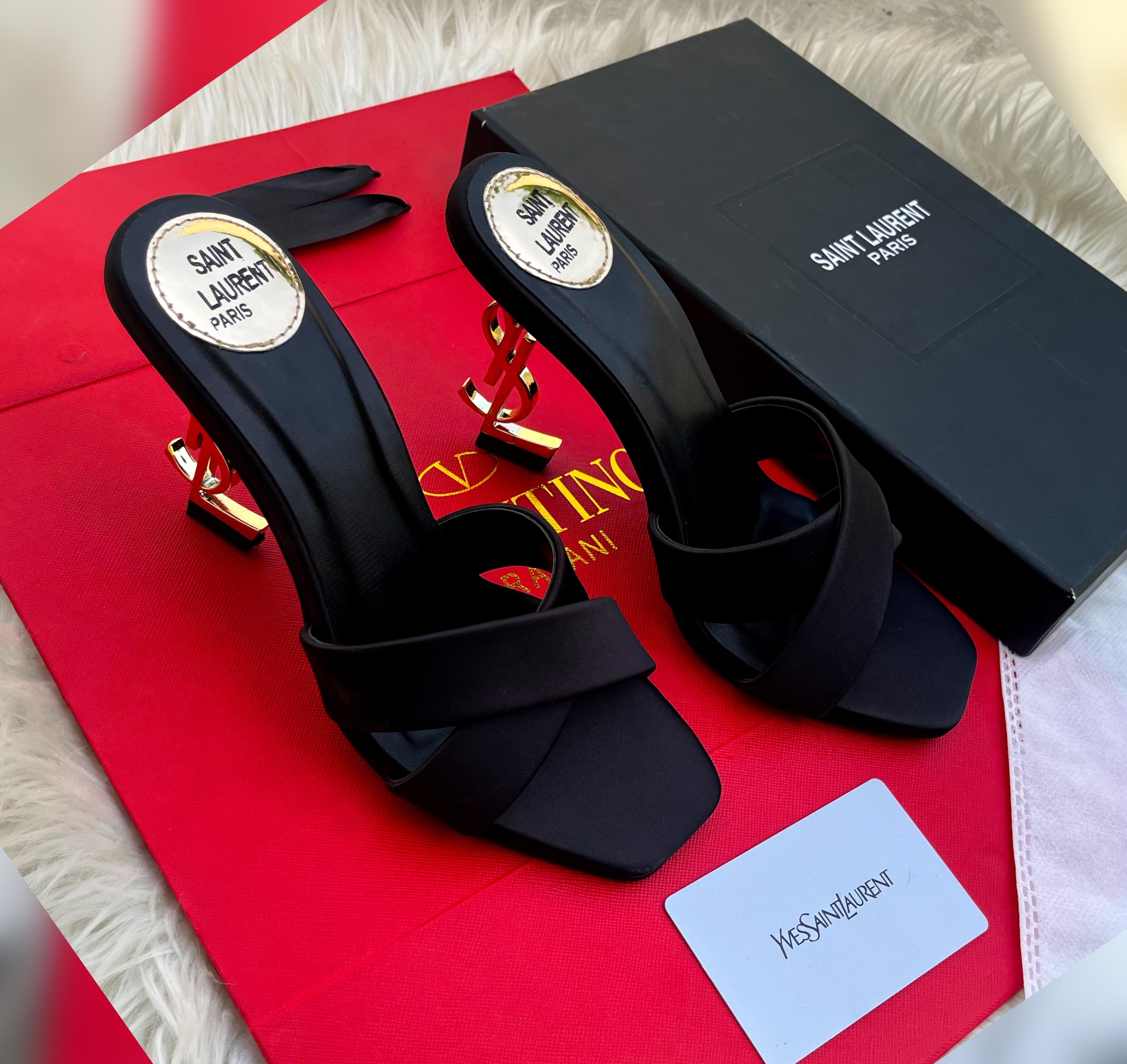 IMPORTED LUXE STRAP HEEL 09